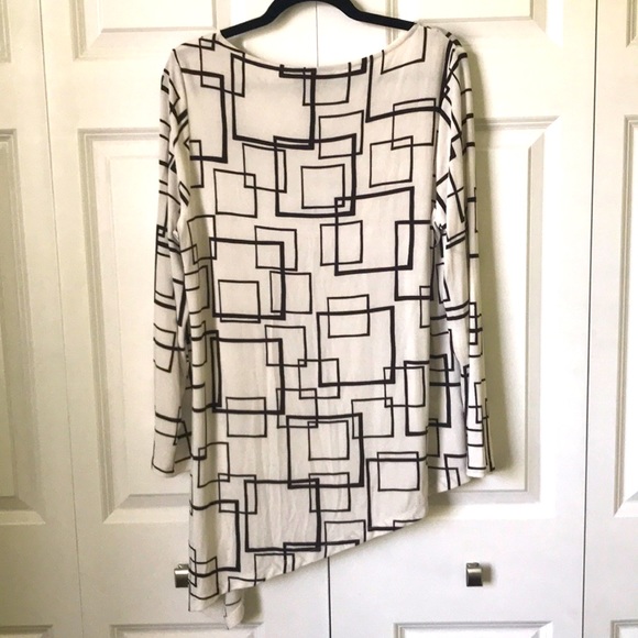 CHICO’S TRAVELERS TUNIC - Picture 5 of 5